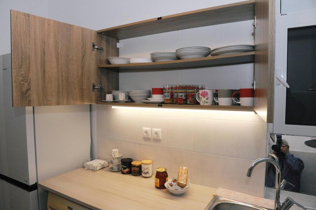 Freatida Apartment Piræus Eksteriør billede